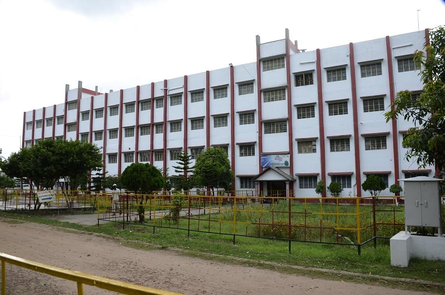 Kingston Educational Institute Kolkata Academic Building photo 1